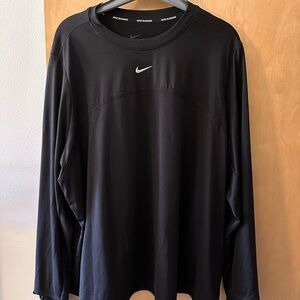 Nike Women's Black Long Sleeve Tee
